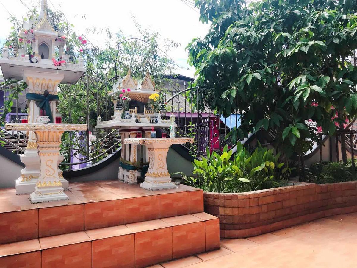 Marin House Pattaya Apartment Bagian luar foto
